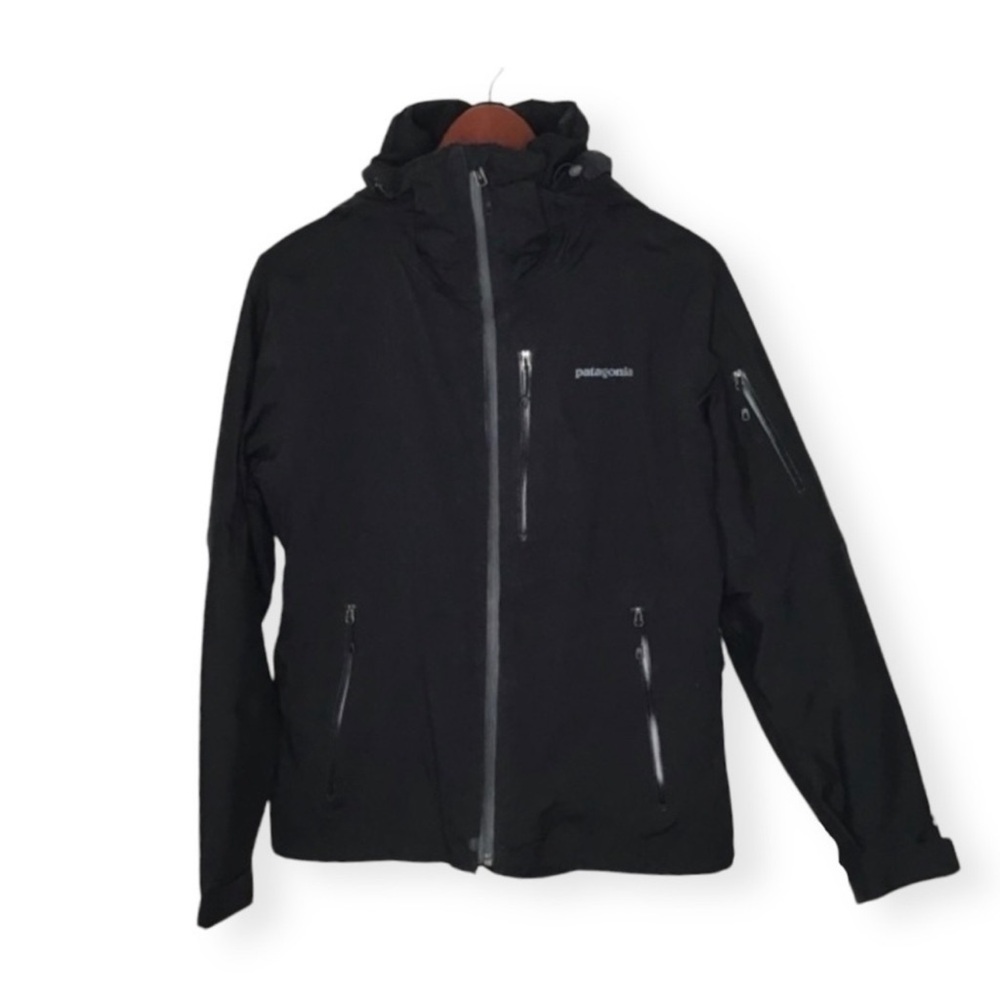 Patagonia Black Insulated Outskirts Ski Jacket Size Medium.